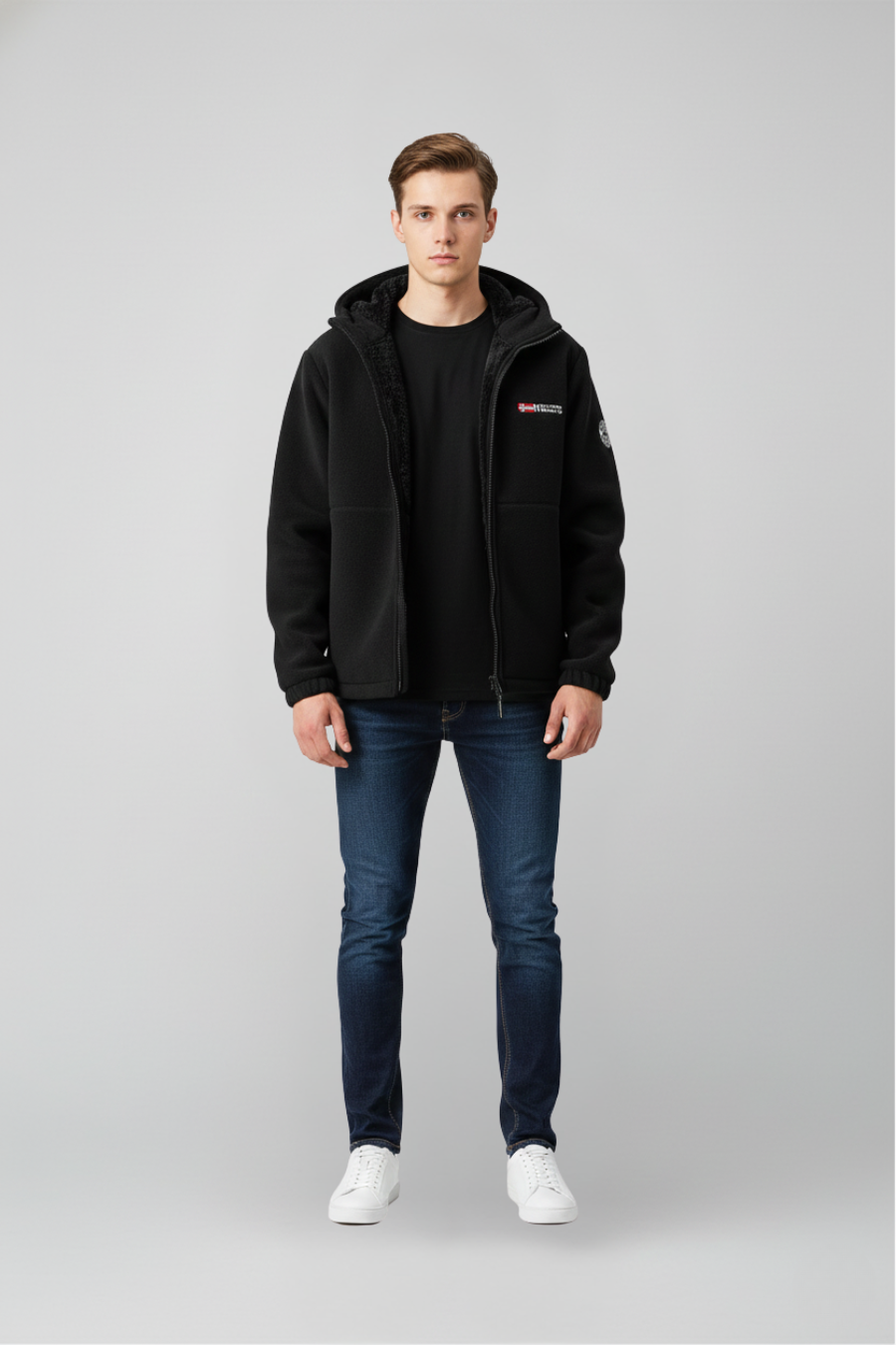 Chaqueta Fleece Urbana Essential con Capucha